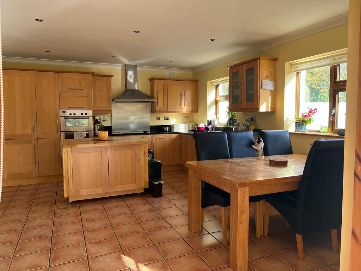 Hillview Bed & Breakfast Enniskerry Bagian luar foto